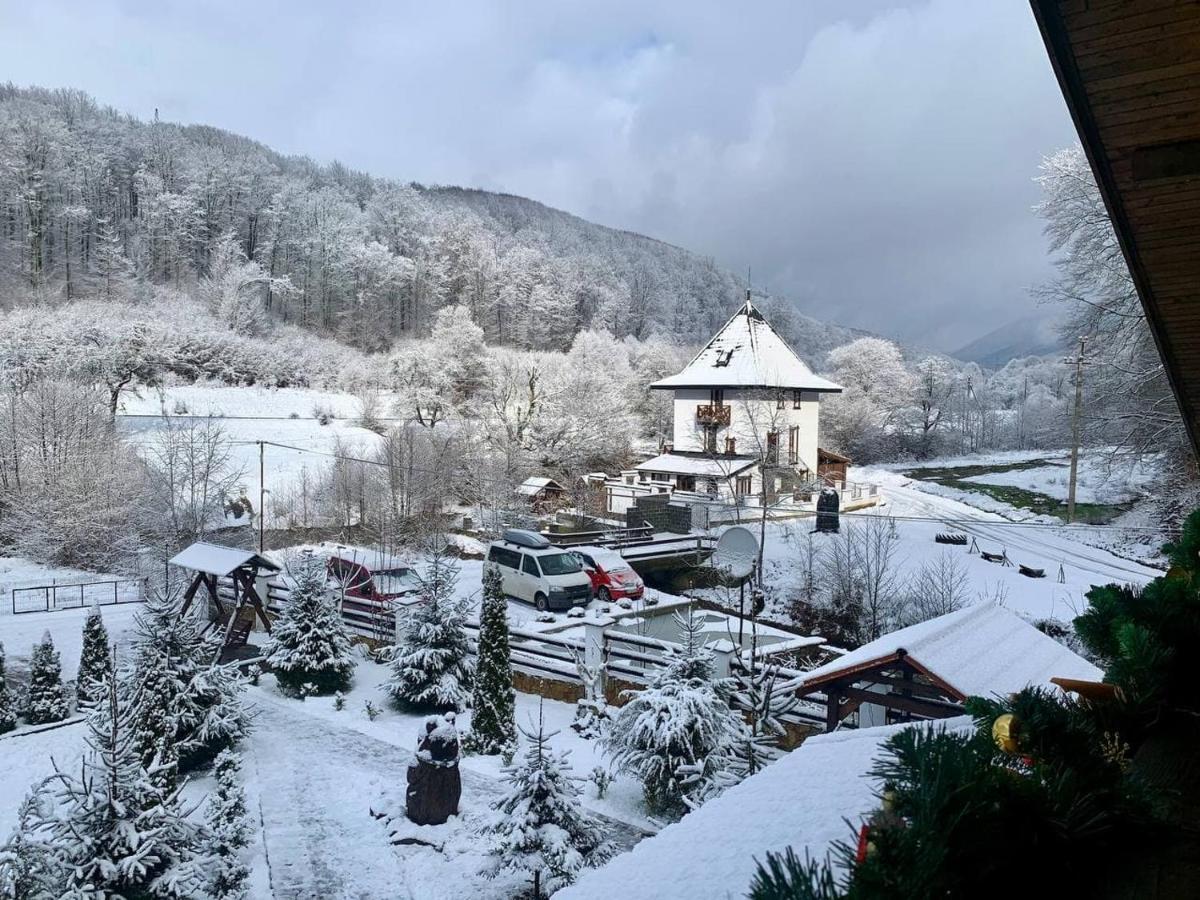 Chalet Vedmezhe Поляна Экстерьер фото