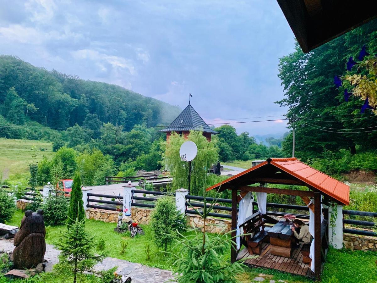 Chalet Vedmezhe Поляна Экстерьер фото